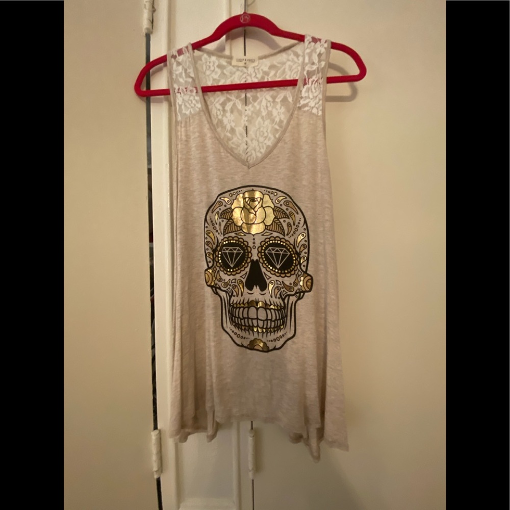 New Without Tags Gold Skull Sleeveless & Soft